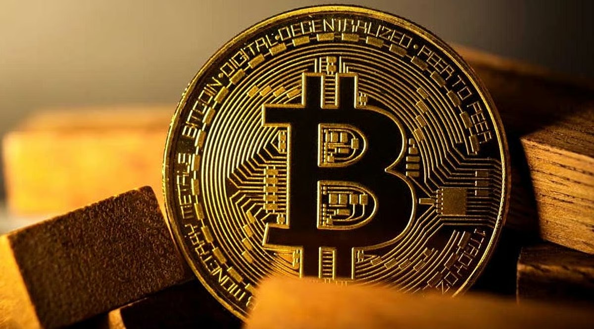 Bitcoin steady at $65k with Clarity Act progress in focus