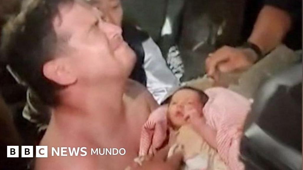 La conmovedora historia del bebé de 18 días y su madre que fueron rescatados tras más de 24 horas bajo los escombros en Venezuela