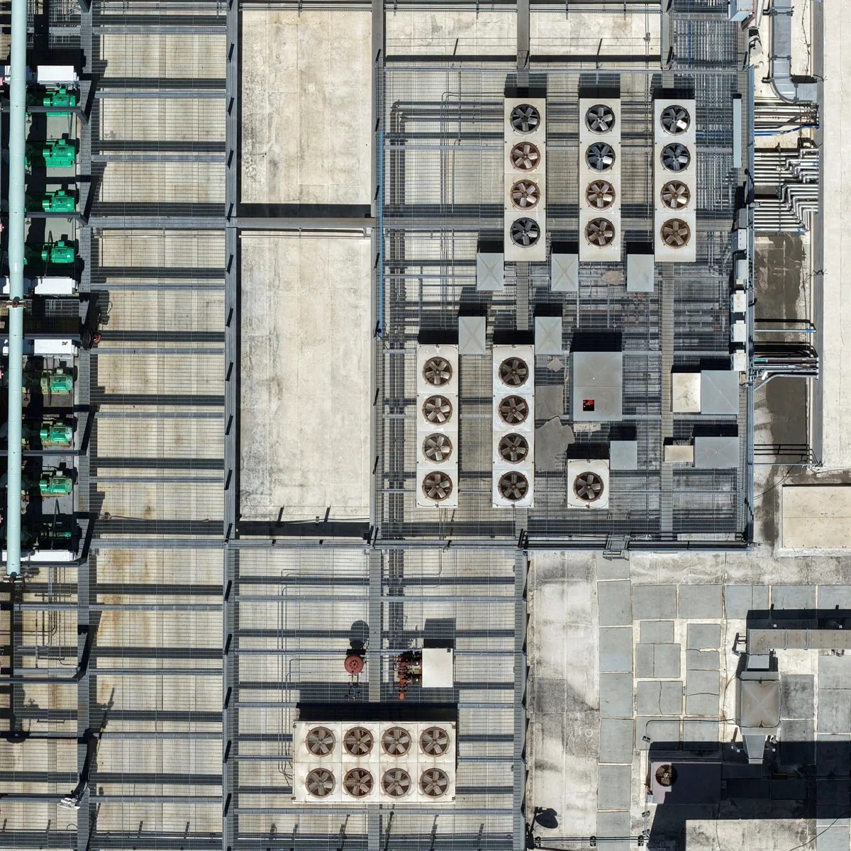 Trump administration reportedly drafting ban on Chinese datacenter components