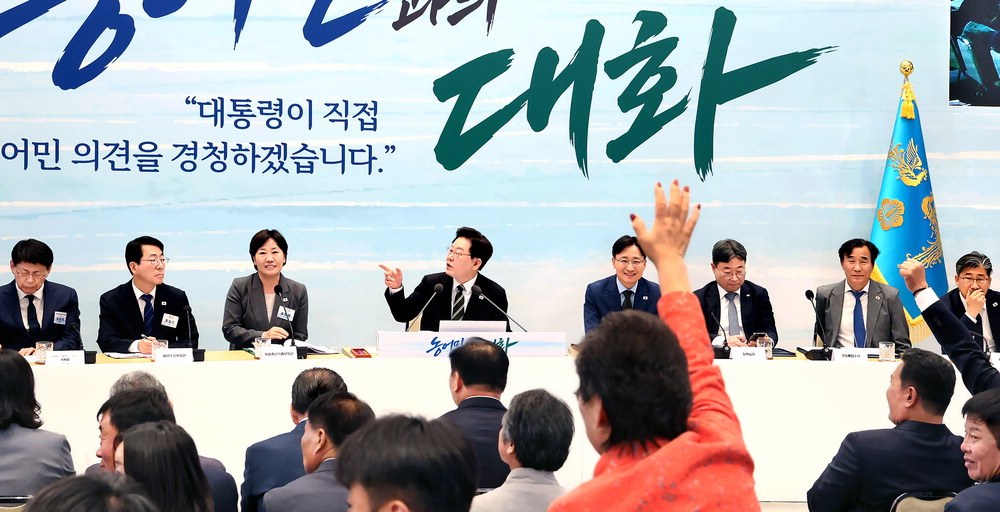 李 "농업만으론 못살아…대국적 판단해야"